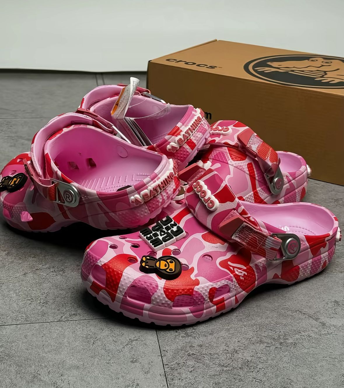 Crocs x BAPE